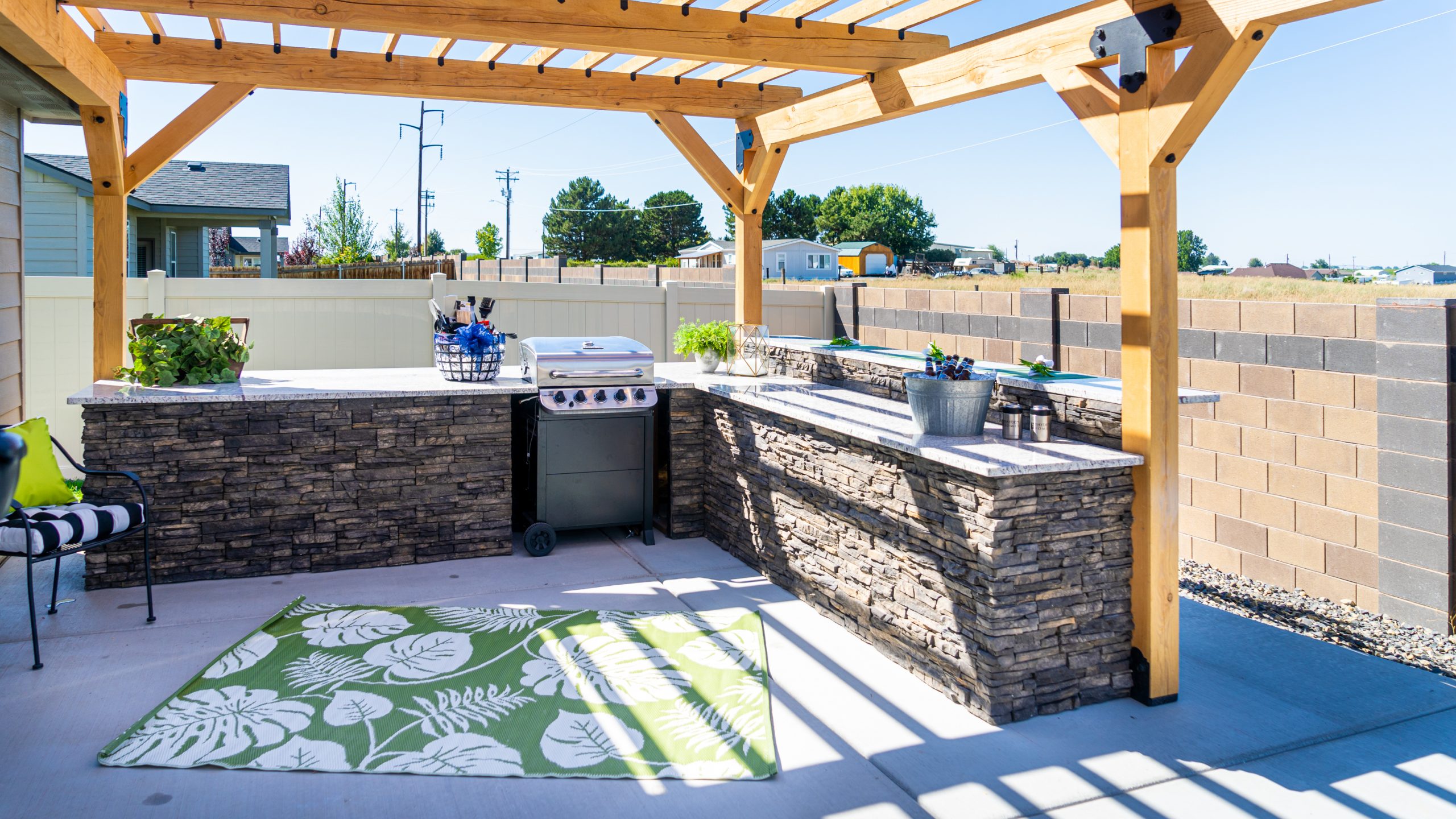 outdoor kitchen roof cover        <h3 class=